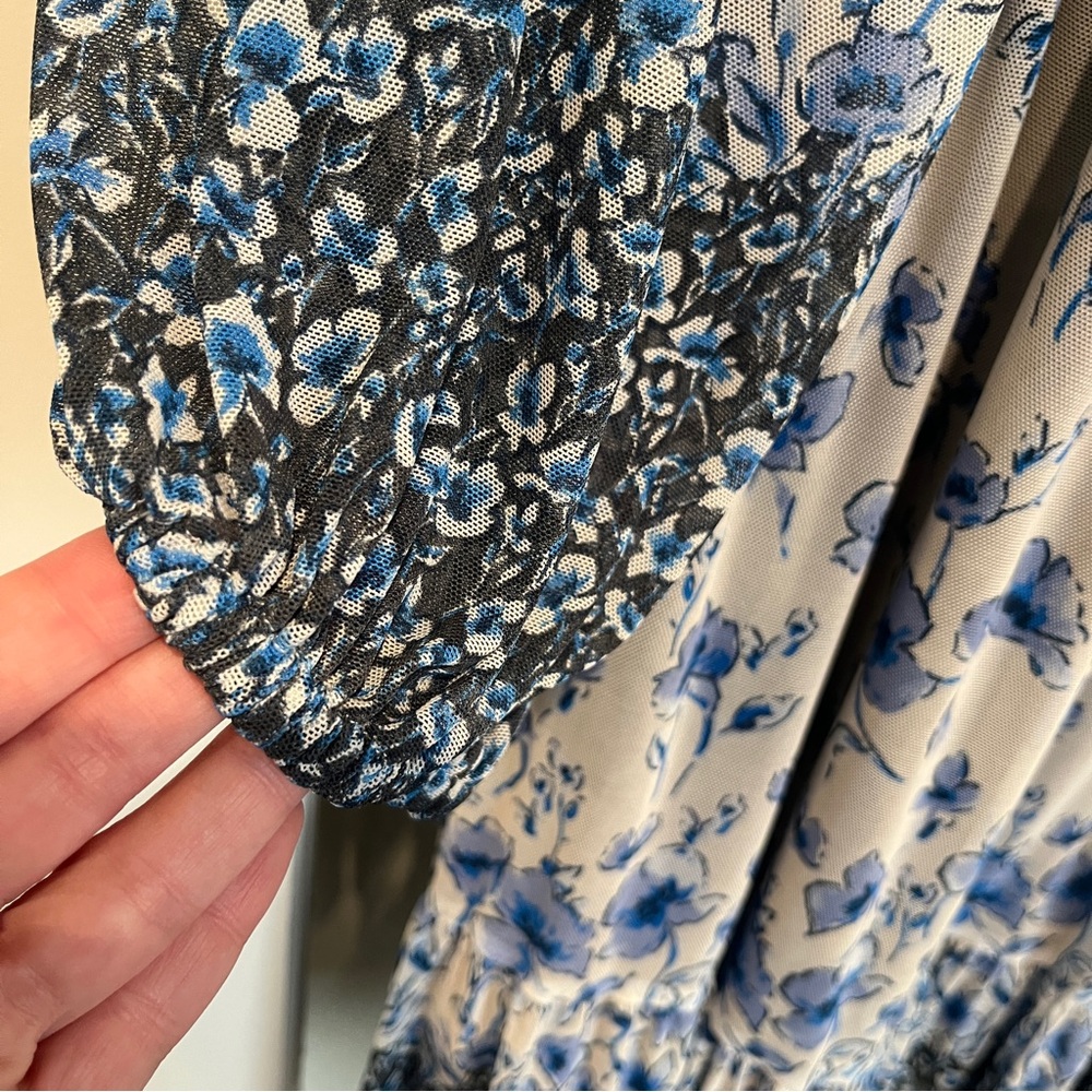 Maison Tara Cream and Blue Floral Midi Dress - Picture 5 of 16